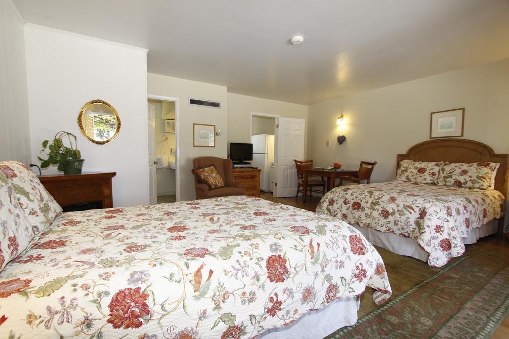 Meadowlark Inn Солвенг Стая снимка